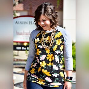 Lularoe women's Yellow floral T-shirt. Size small